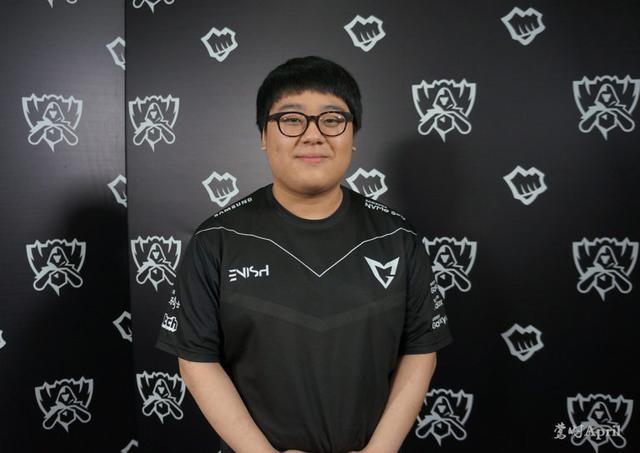 也体现了球 也体现了球