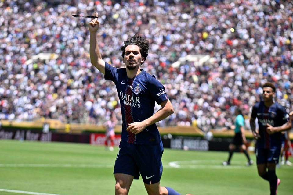 他正在逐步 他正在逐步